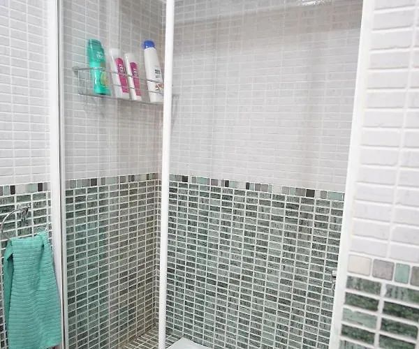 Coqueto Junto A Casco Viejo Бильбао