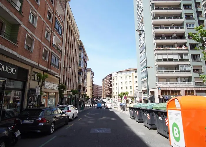 Coqueto Junto A Casco Viejo * Бильбао