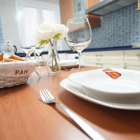 Apartment Coqueto Junto A Casco Viejo *