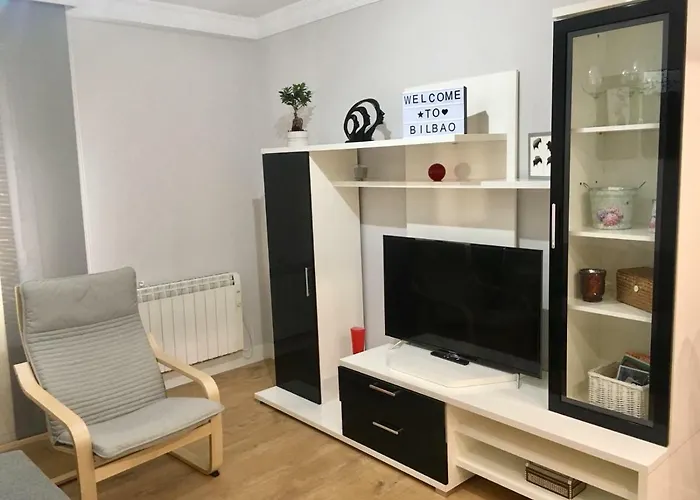 Coqueto Junto A Casco Viejo * 毕尔巴鄂