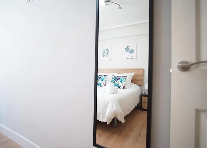 Coqueto Junto A Casco Viejo *